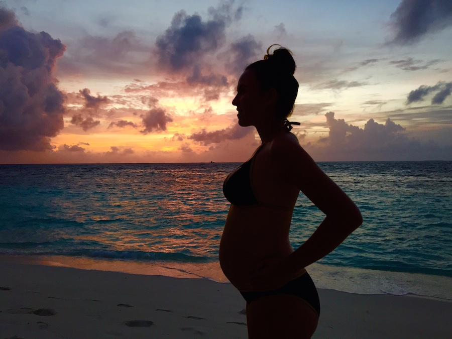 Tipps zum Fliegen in der Schwangerschaft - schwanger fliegen - Reiseblog