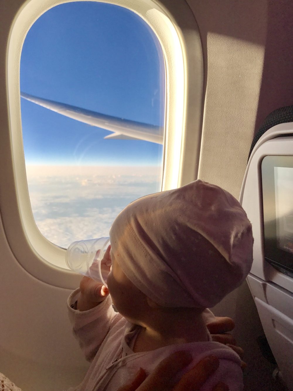 Familienreihe im Flugzeug mit Kleinkind schlechtester Platz im Flugzeug