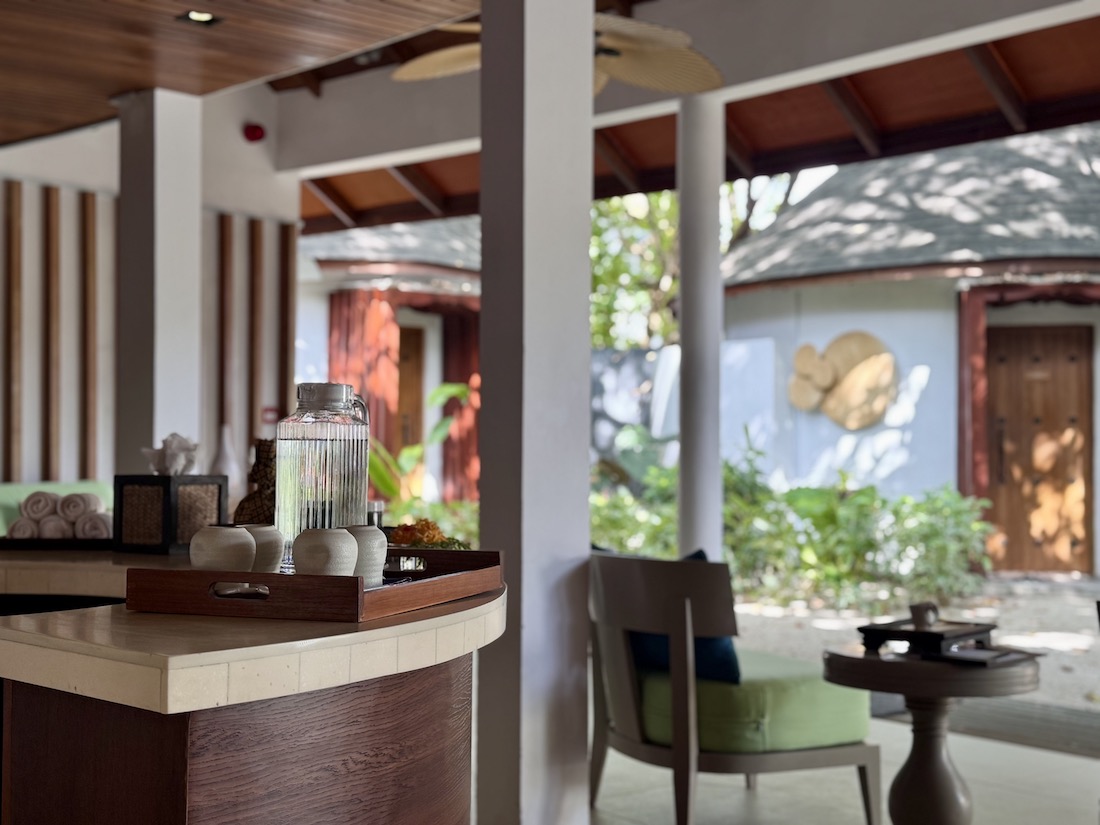 Machchafushi Island Resort The Centara Collection Malediven